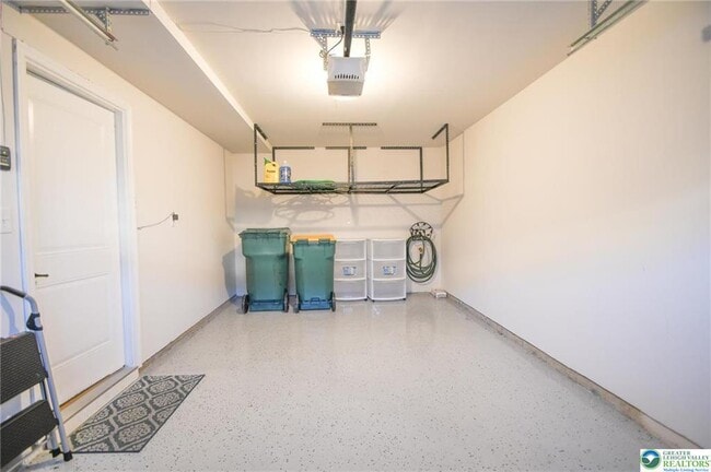 Building Photo - 2396 Cook Dr