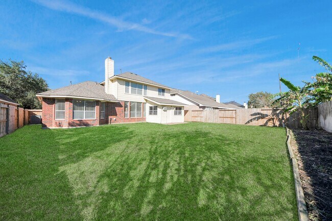 Building Photo - 1631 Mustang Crossing