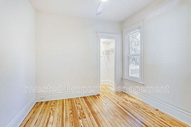 Building Photo - 3027 Hooker St