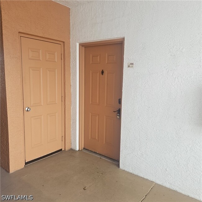 Building Photo - 6490 Aragon Way