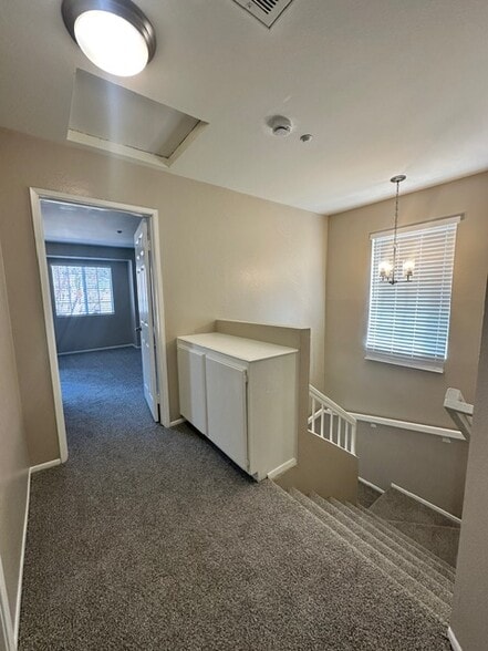 Upstairs hallway - 764 W Phillips St