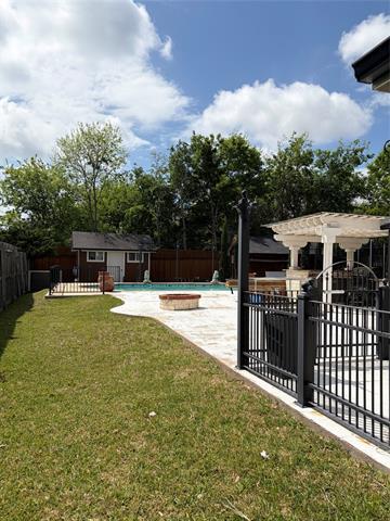 Building Photo - 1902 High Meadow Dr