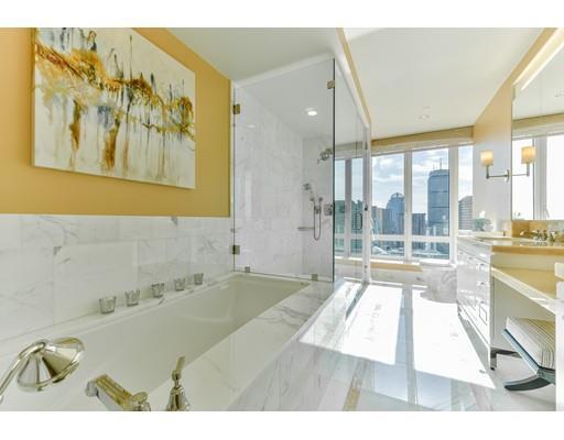 Building Photo - 400 Stuart St