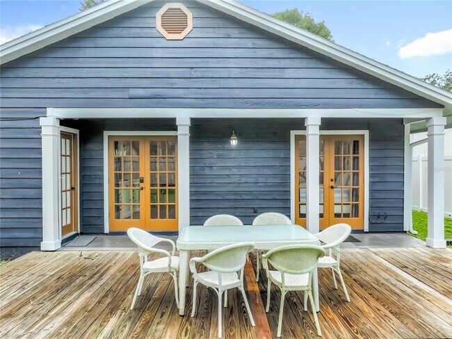 Building Photo - 1681 Walnut Ave