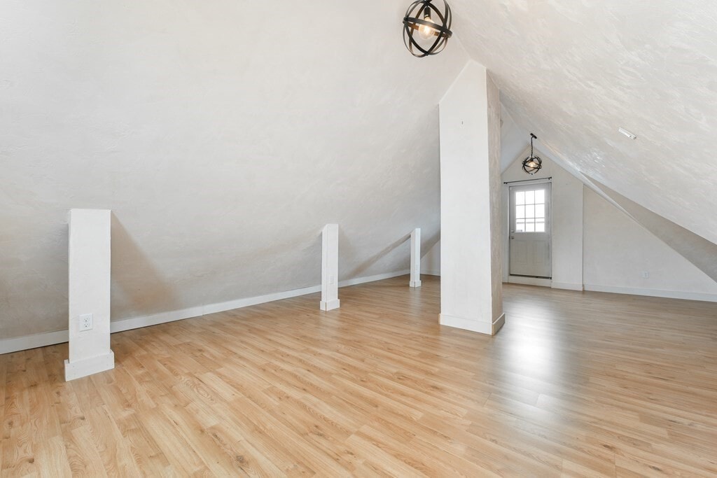 Building Photo - 40 Bosson St