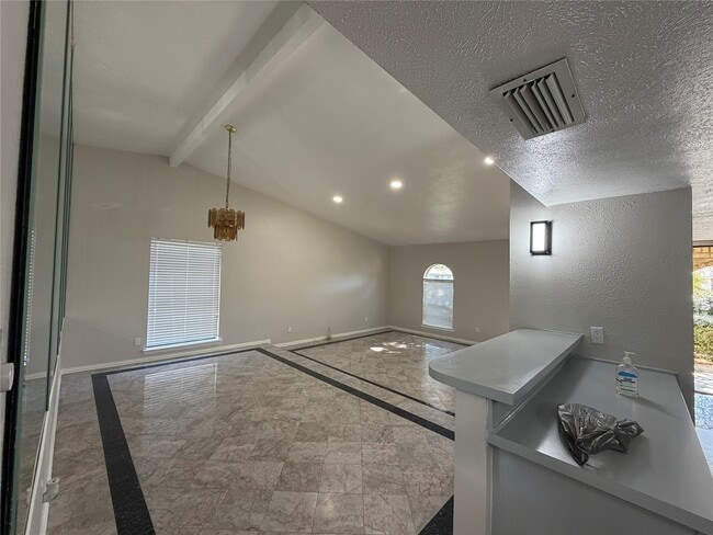 Building Photo - 16914 Clan MacGregor Dr