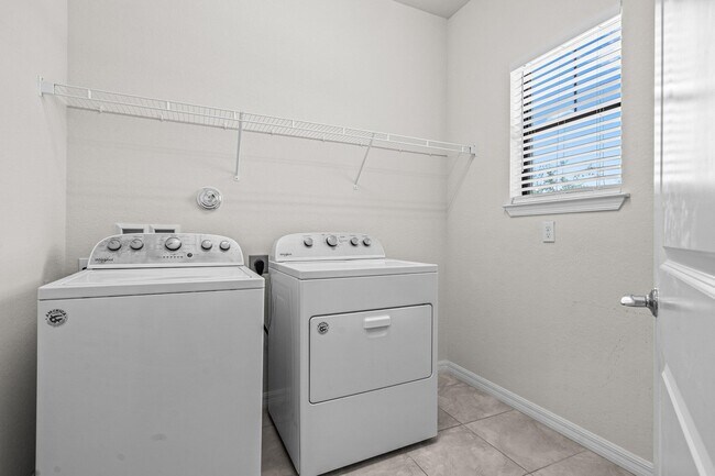 Building Photo - 4510 Eventing St