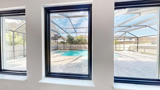 Building Photo - 6 BR  5 BA  LUXURY POOL HOME -  Fells Landing Subdivision- Minutes to Medical City!