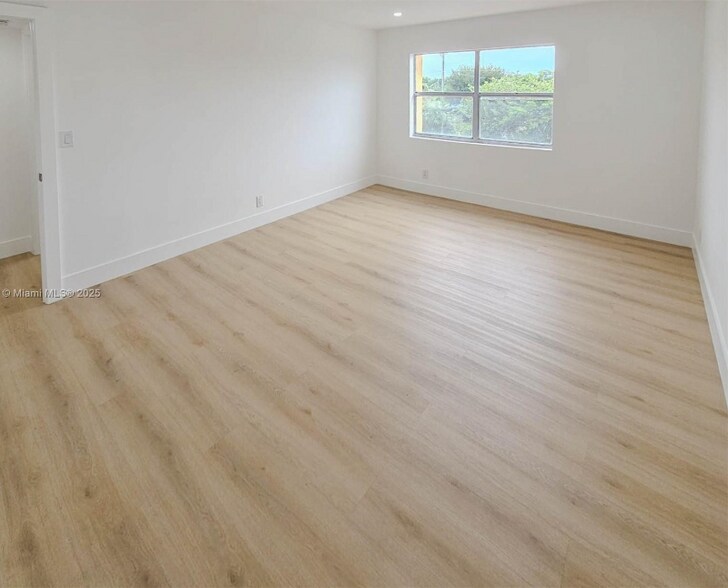 Building Photo - 17911 NW 68th Ave