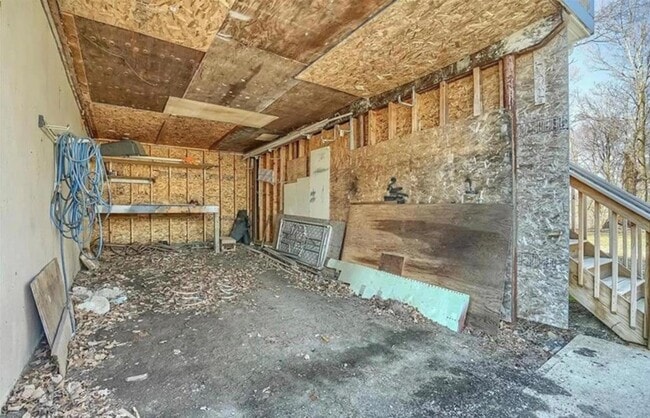 Building Photo - 1535 NY-208