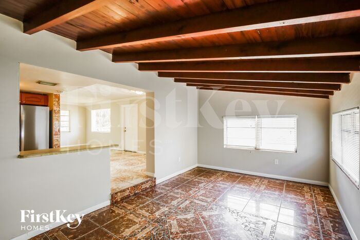 Building Photo - 1326 NW 72nd St