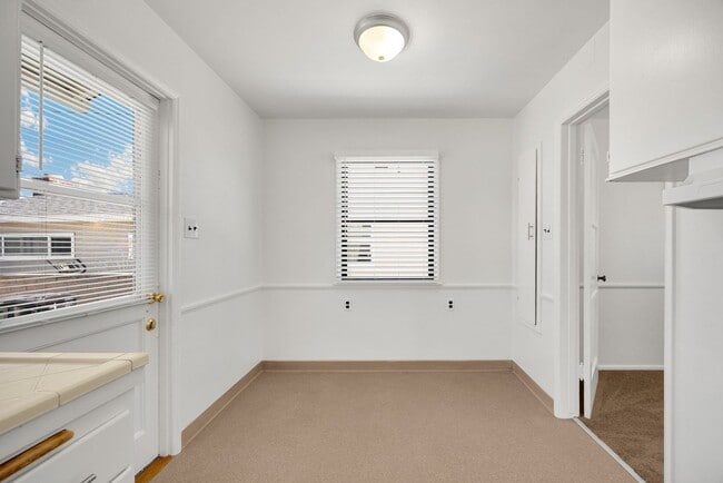 Building Photo - Adorable 2 Bed / 1 Bath Home In Pico Rivera near Birney Tech Academy