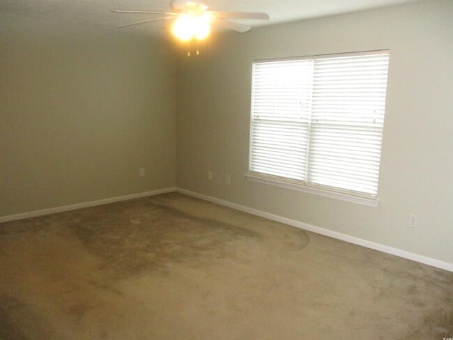 Building Photo - 112 Centennial Cir