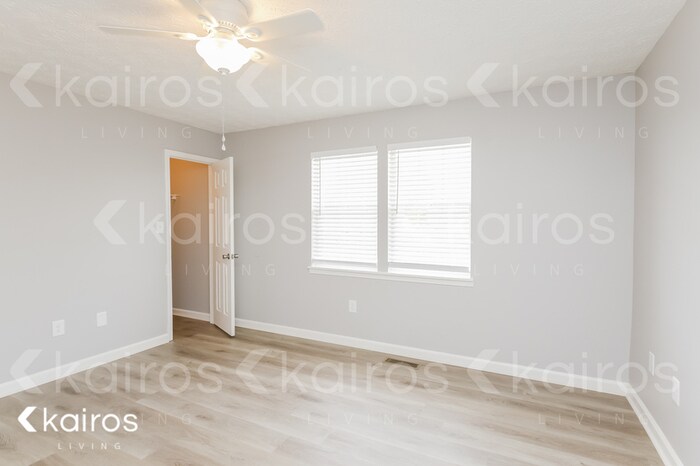 Building Photo - 155 Fawn Dr