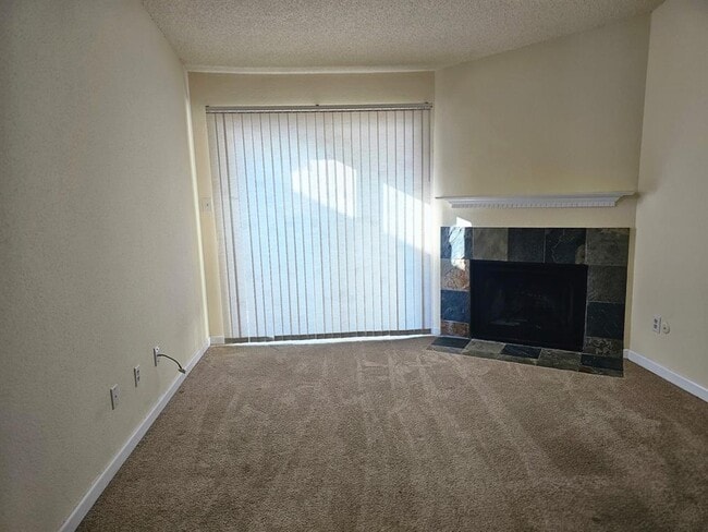 Primary Photo - 2120 El Paseo St