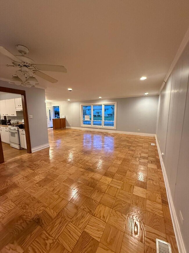 Building Photo - 1440 Gentry Rd