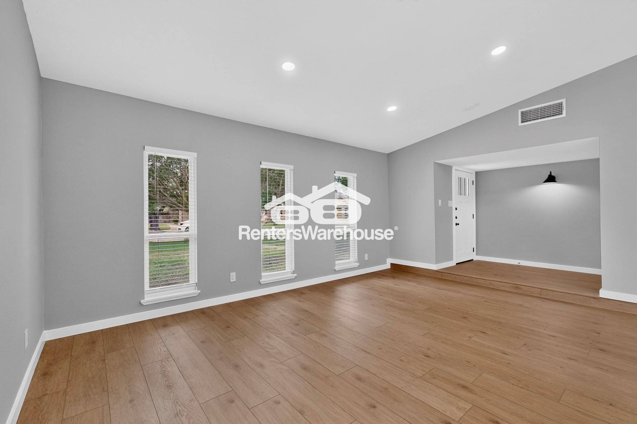 Building Photo - 1207 Creekwood Ct