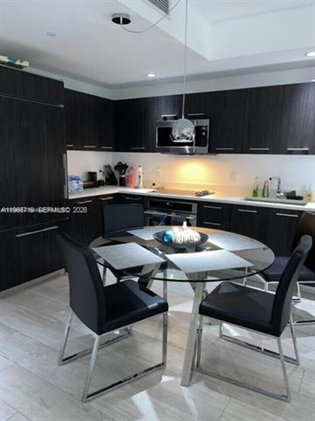 Building Photo - 55 SW 9th St