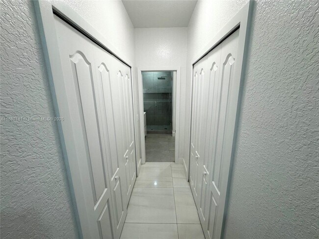 Building Photo - 4351 SW 160th Ave