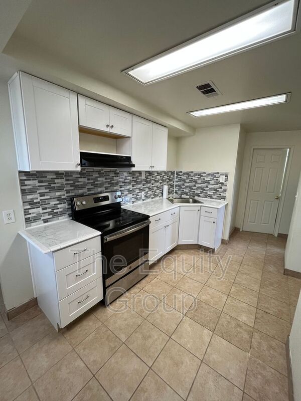 Building Photo - 12975 Houston Ave