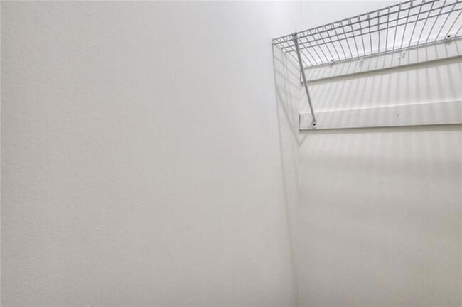 Building Photo - 3946 Green Oak Dr