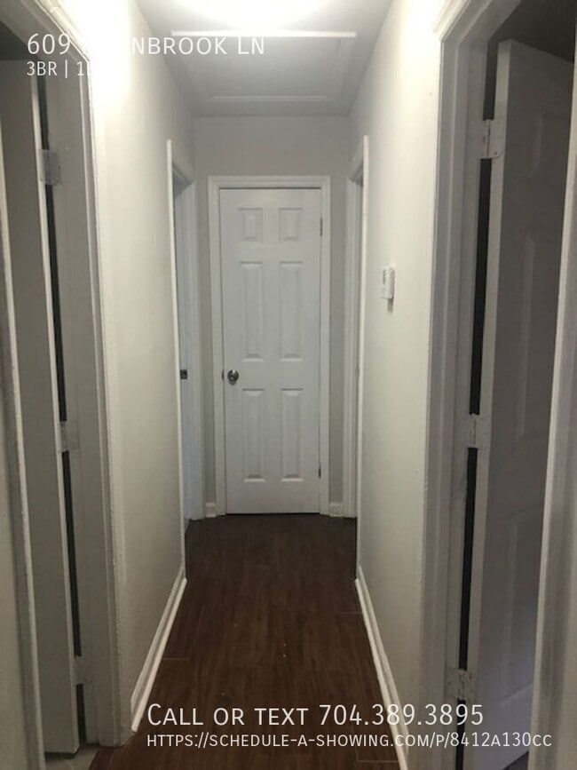 Building Photo - 609 Fawnbrook Ln