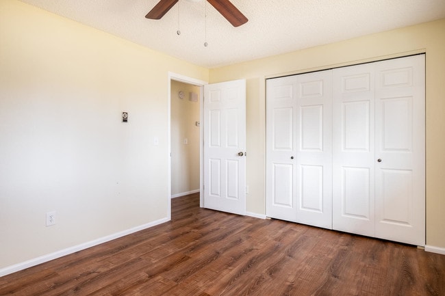 Building Photo - 607 N 16th St