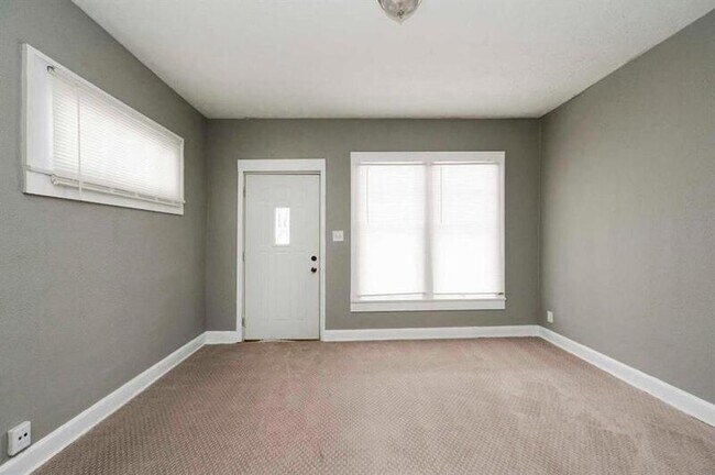 Building Photo - 2917 E Michigan St