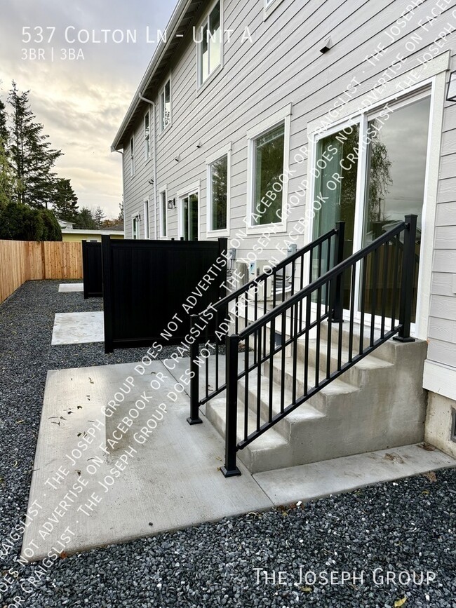 Building Photo - 537 Colton Ln