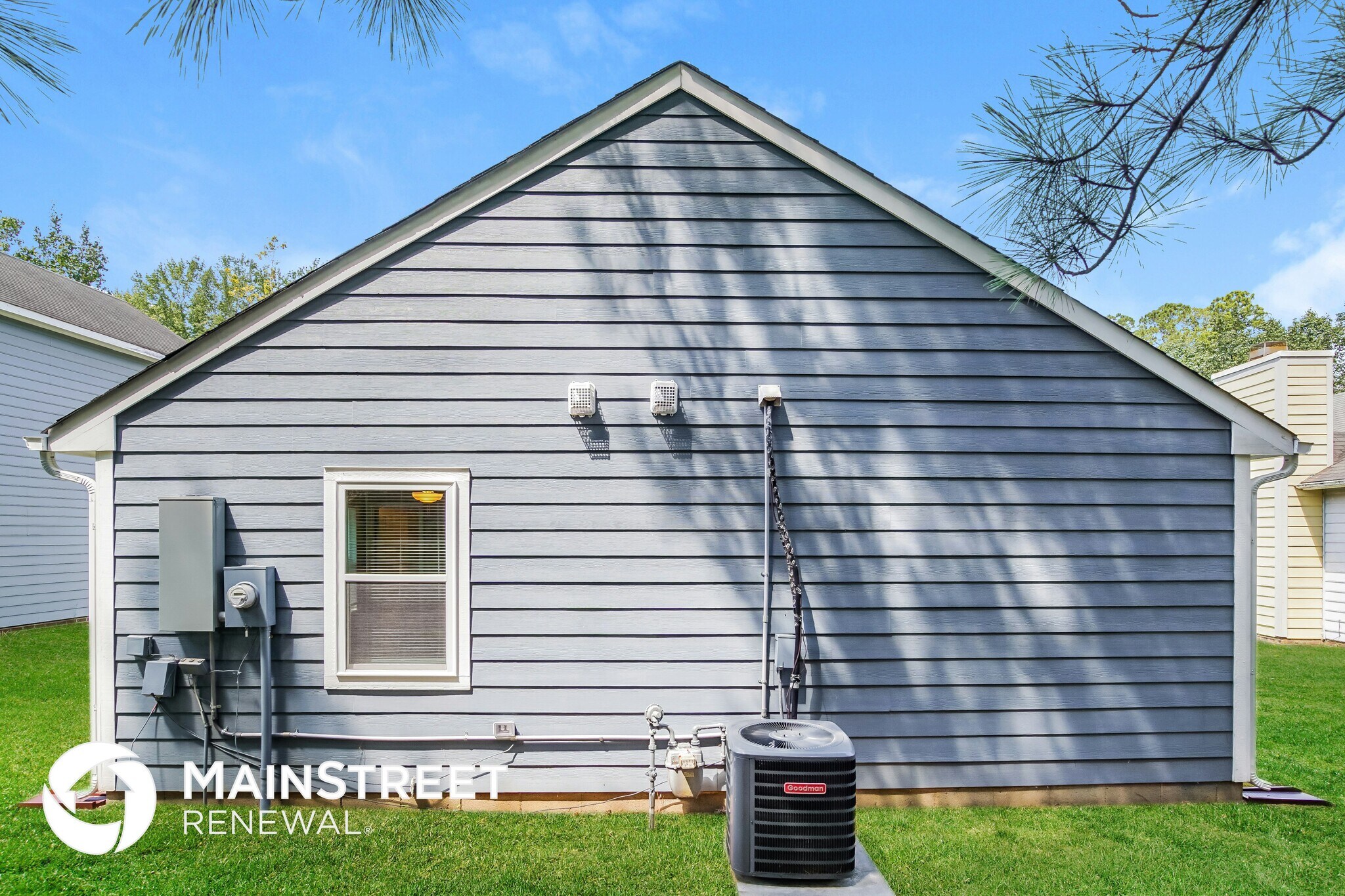 Building Photo - 1217 Kendall Dr