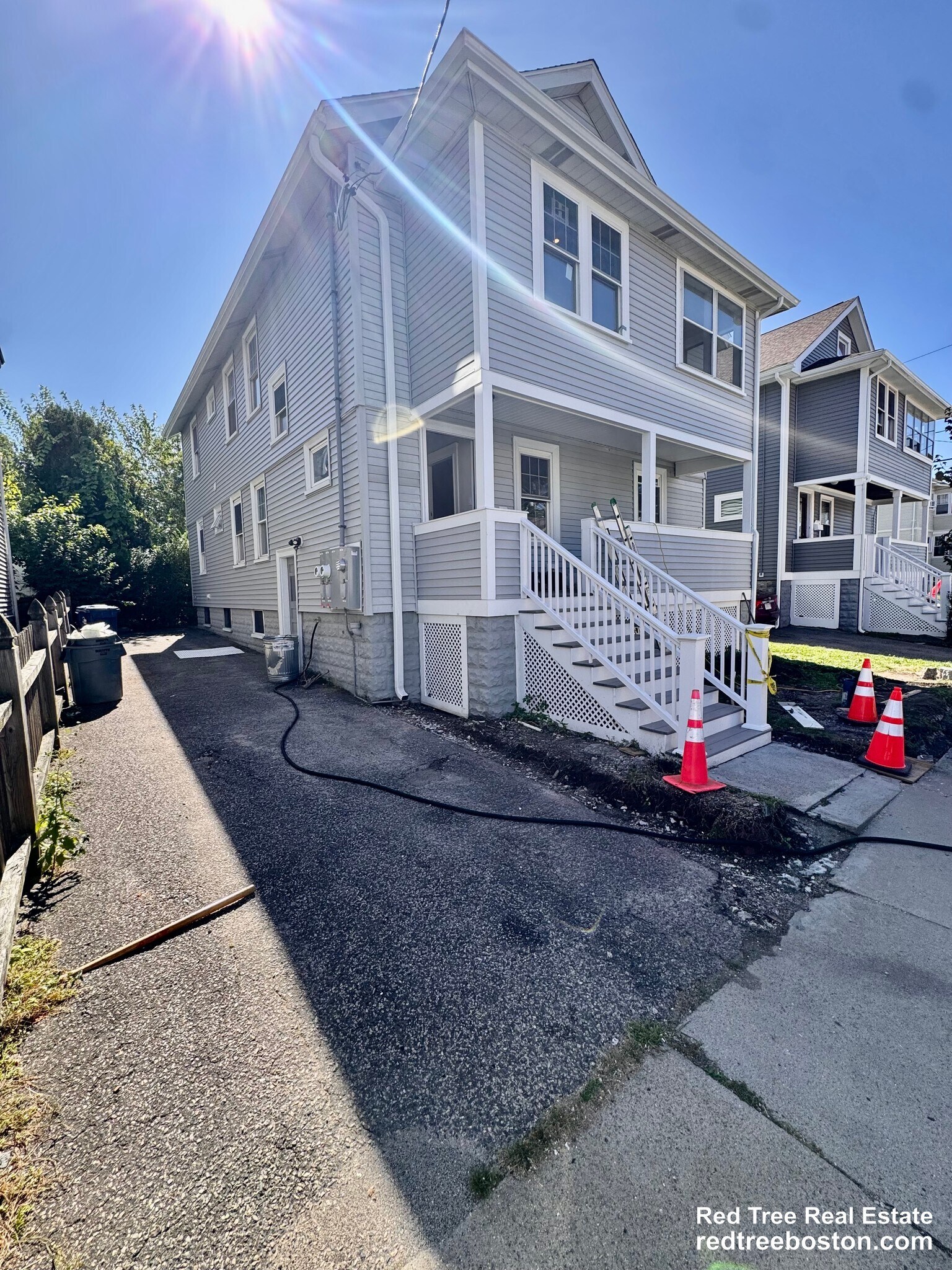 Building Photo - 43 Gardena St
