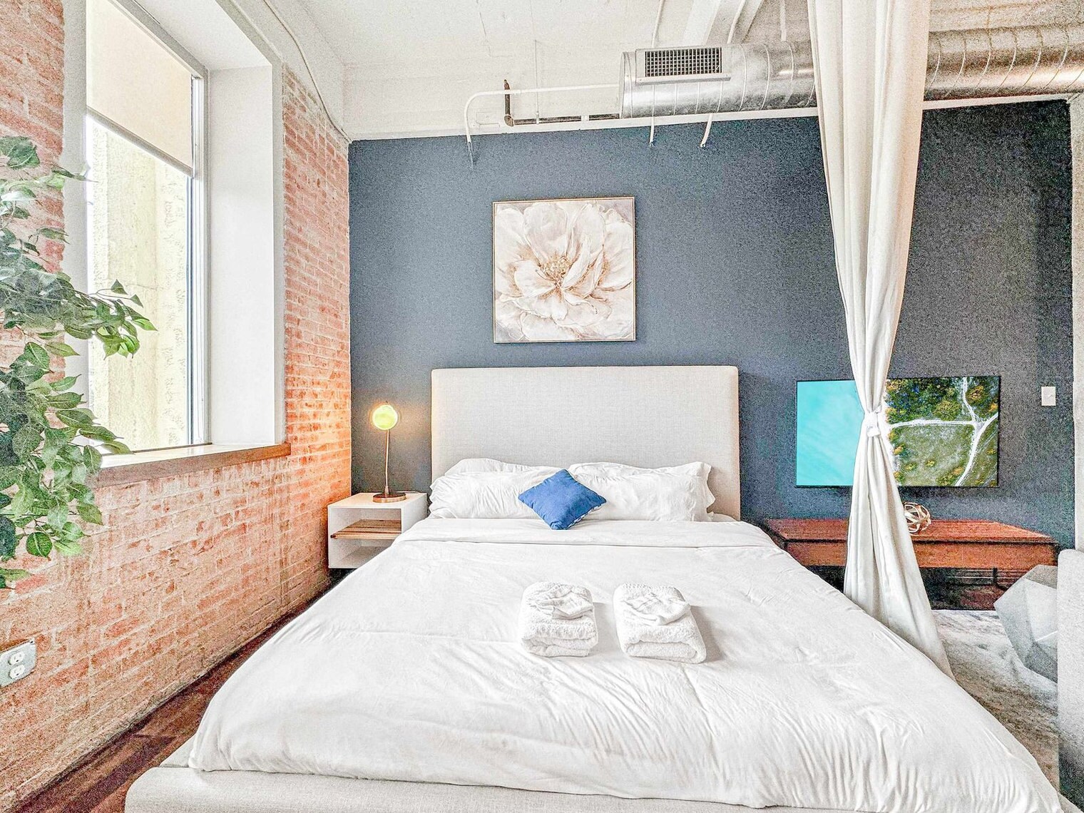 Building Photo - 408s S Ervay St