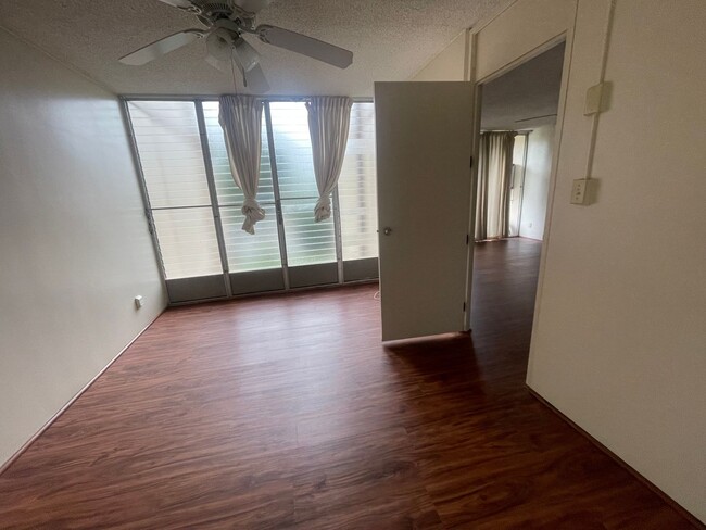 Building Photo - Cathedral Point