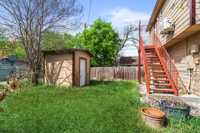Building Photo - 1519 Schley Ave