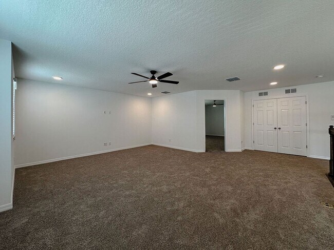 Building Photo - Brand New Zephyrhills Home!!!