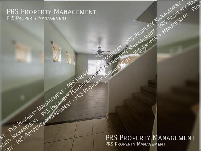 Building Photo - 4222 E Windsor Dr
