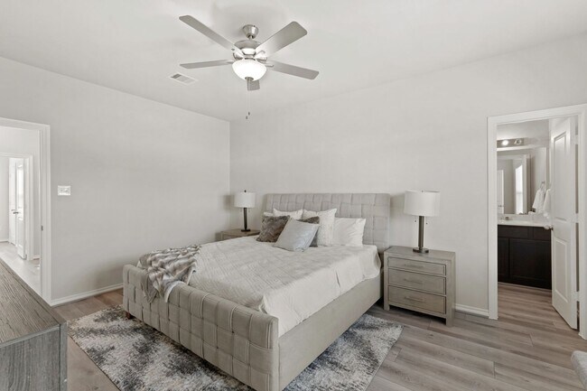 Building Photo - 1402 Acorn Mdw St