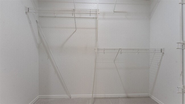 Building Photo - 3000 SW Windrift Ave