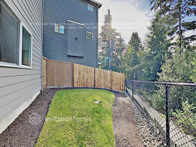 Building Photo - 11211 14th Pl SE