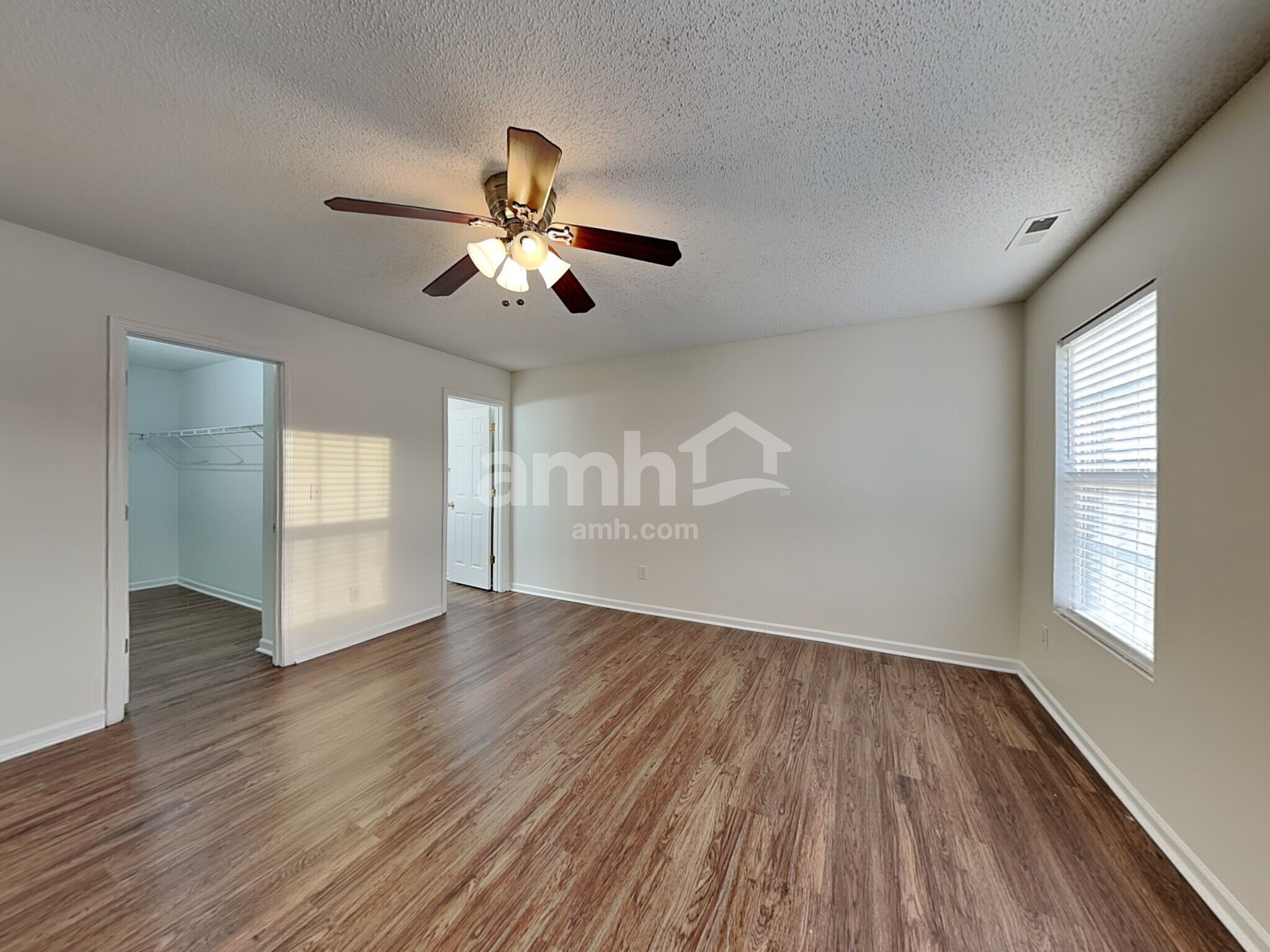 Building Photo - 5850 Mahogany Pl SW