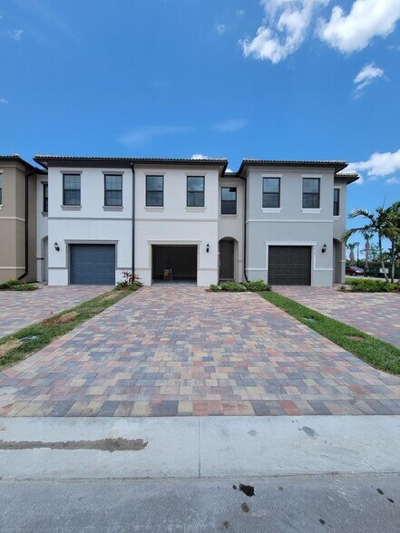 Building Photo - 4850 Indio Trl