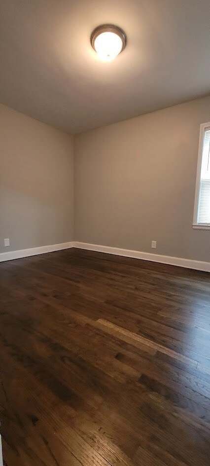 Building Photo - 9901 Yorkshire Rd