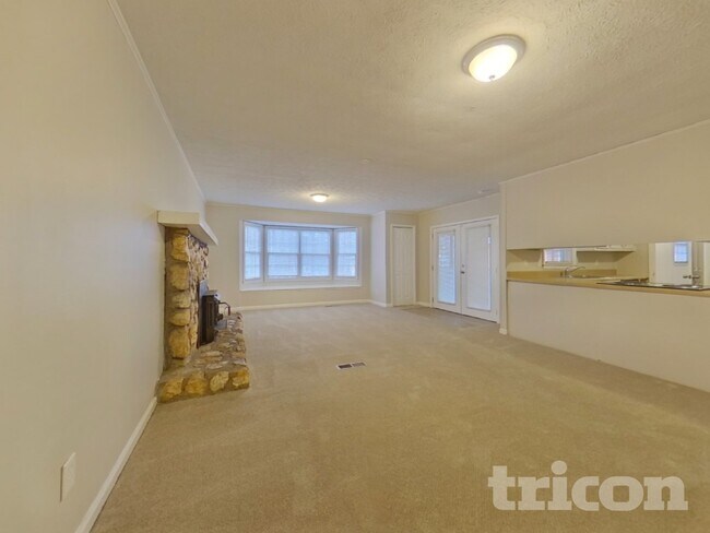 Building Photo - 5020 Horton Pl