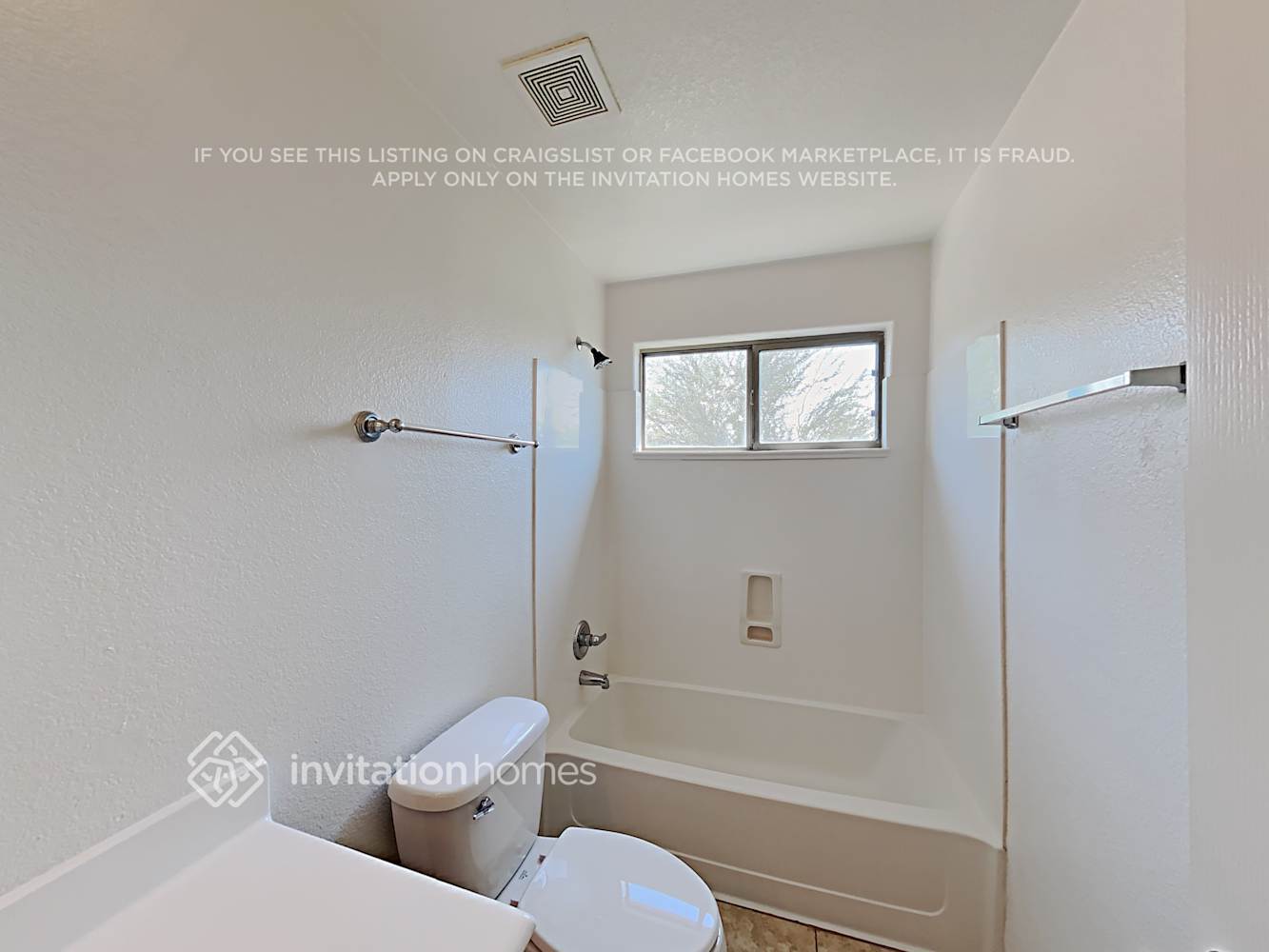 Building Photo - 4614 W Valencia Dr