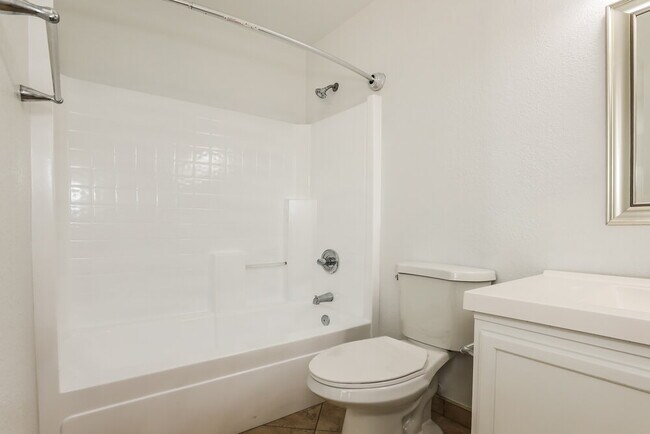 Building Photo - 11545 W Scotts Dr