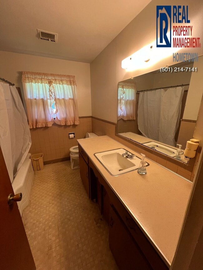 Building Photo - 8610 AR-5