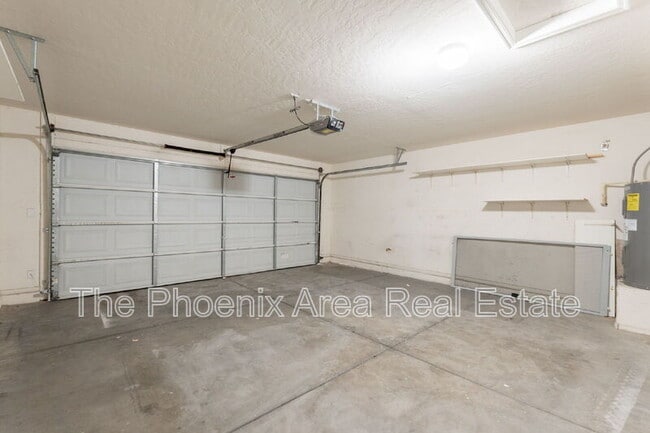 Building Photo - 2685 E Olivine Rd