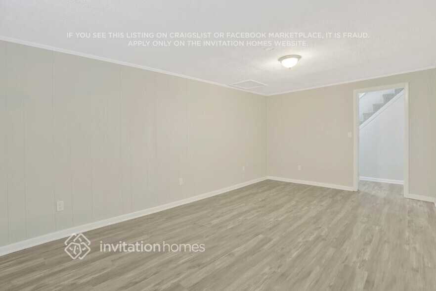 Building Photo - 3954 Lindley Dr