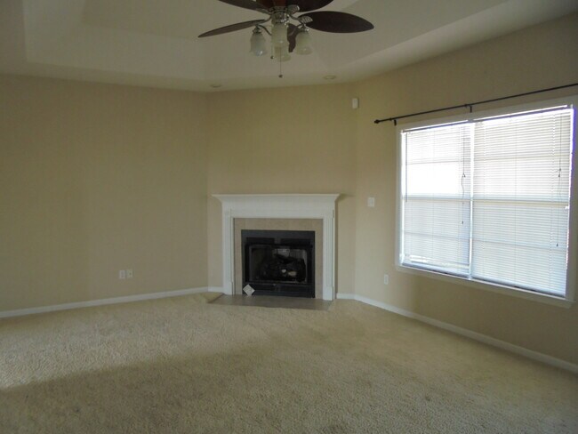 Building Photo - 22 County Rd 740