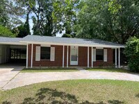 Building Photo - 2307 Alder Dr